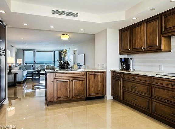 4th image of 6849 Grenadier Blvd APT 1705