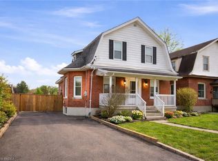 8 Carlyle St, Brantford, ON N3T2C1