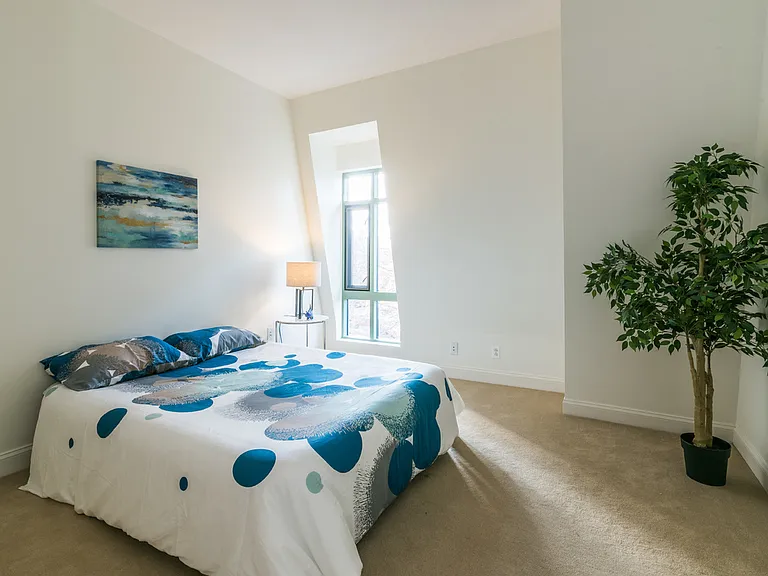 20 2nd St #428 — Photo 7