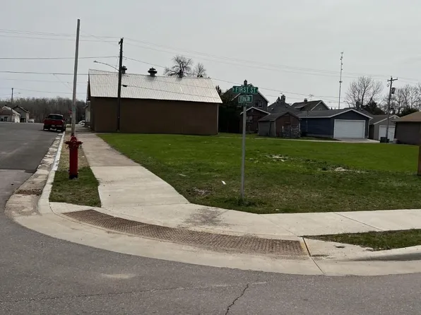 1st St, Nashwauk, MN 55769