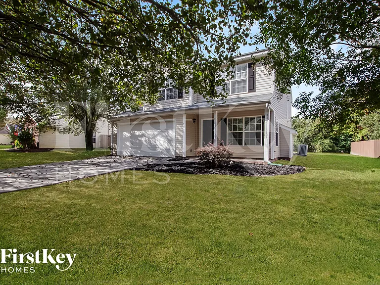2819 Rosemeade Dr — Photo 2