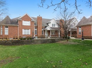 413 Commons Cir, Clarendon Hills, IL 60514