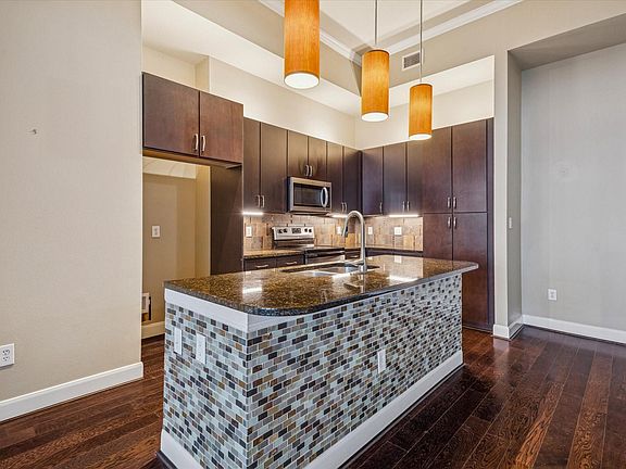4th image of 300 Saint Joseph Pkwy APT 418