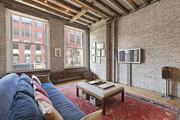 Sold by Compass | media 4