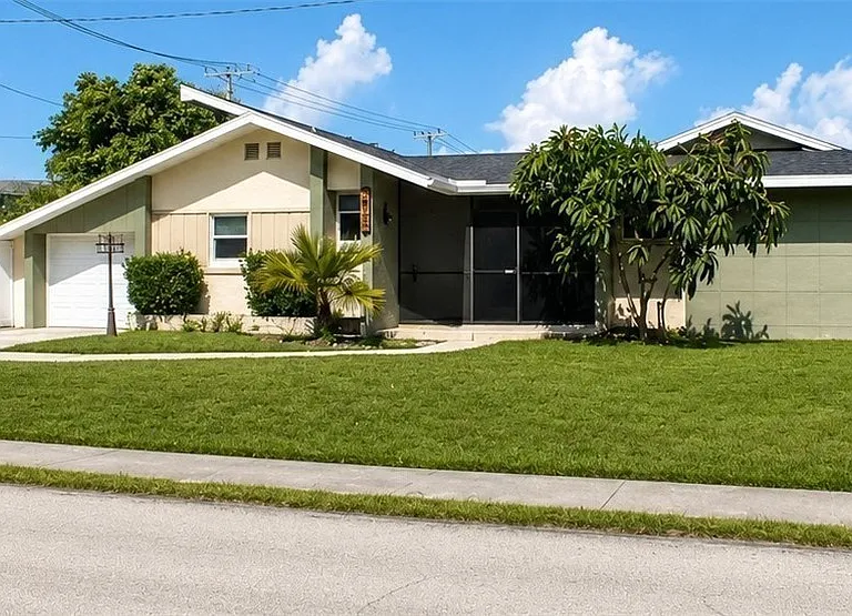 8512 Chatham St — Photo 1
