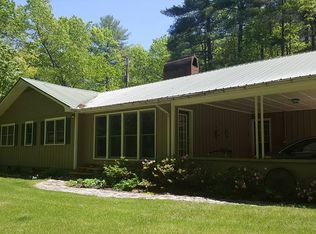 71 Hootenanny Hills Dr, Helen, GA 30545