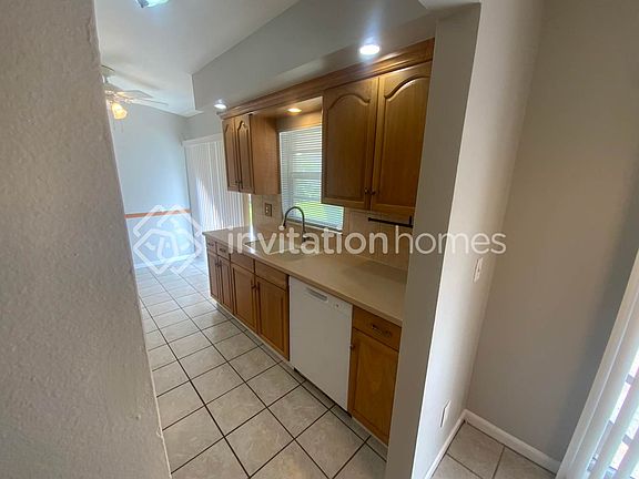 4th image of 1157 Lovely Ln