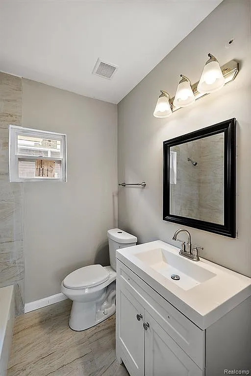 3 bed, 1317 sqft, $1,400 — Photo 1