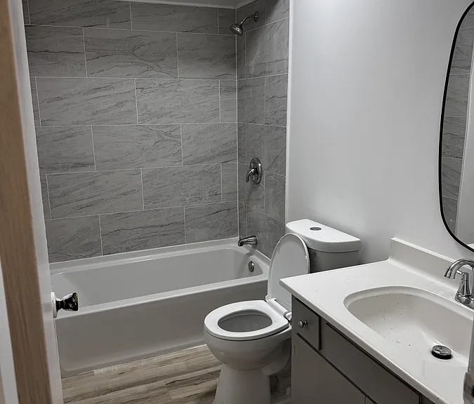 504 Roberts Dr #2D — Photo 6