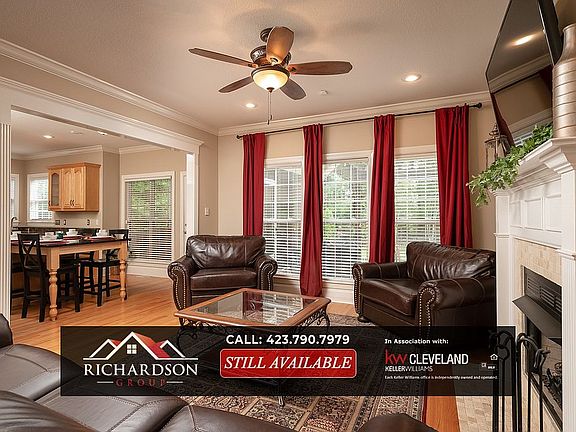 4th image of 2846 Creekside Dr NW