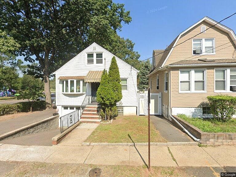 1st image of 523 Columbia Ave Unit 2