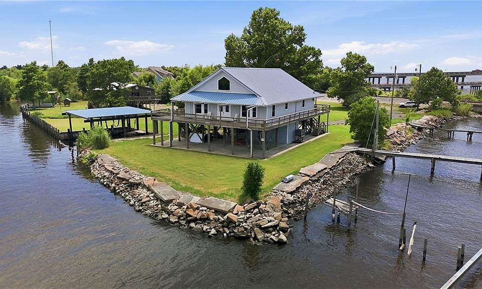 1st image of 258 Alligator Ln