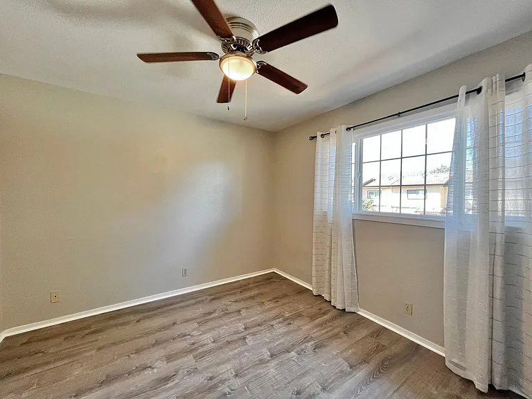 7790 Chestnut St — Photo 11