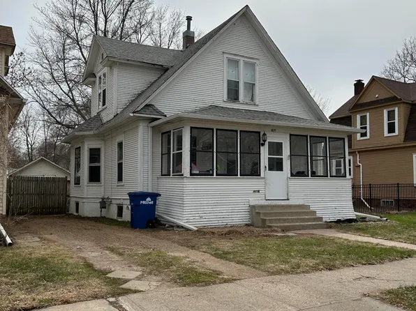 517 W 5th Ave, Mitchell, SD 57301