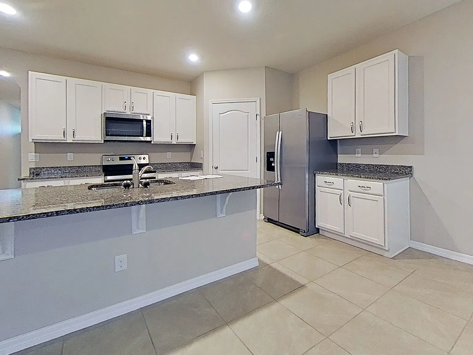 4 bed, 2.0 bath, 1851 sqft, $2,300 — Photo 1