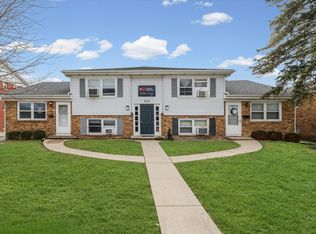 337 Riley Dr #2, Bloomington, IL 61701