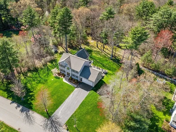 206 Burnside Ave, Seekonk, MA 02771