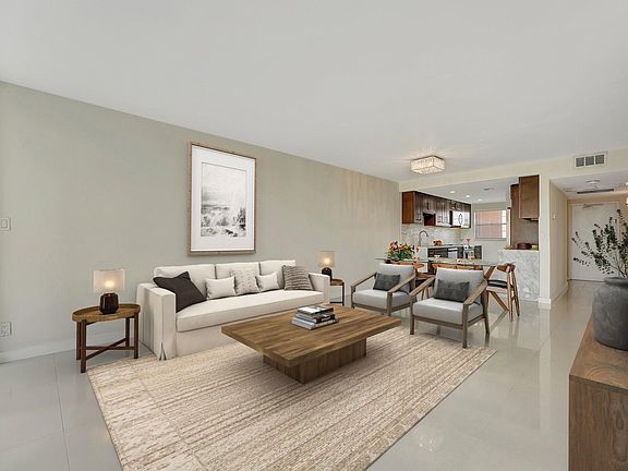 4th image of 9460 Tangerine Place #407