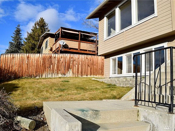 4th image of 807 N Kentucky Ave