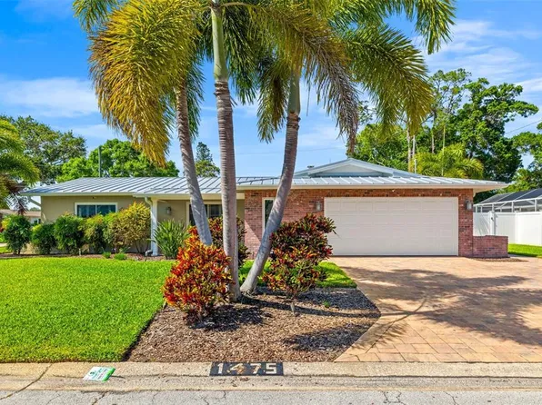 1475 69th Pl S, Saint Petersburg, FL 33705