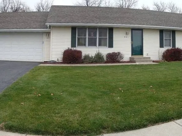 921 Kingsway Ln, Byron, IL 61010