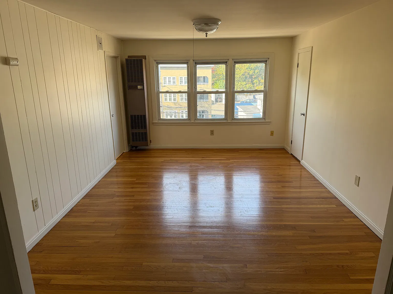 2 bed, $1,600 — Photo 3