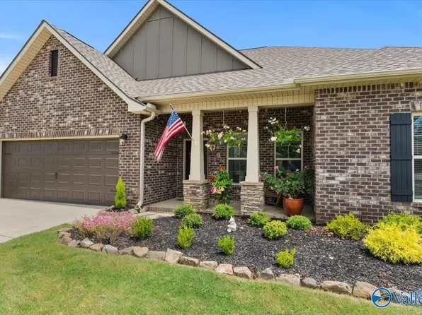 7137 Hickory Cove Way SE, Gurley, AL 35748