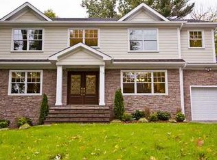 114 S Hill Rd, Colonia, NJ 07067