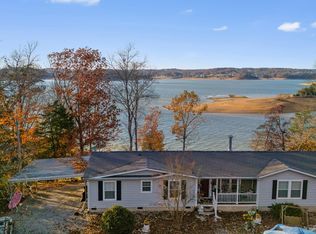 1594 Kinder Ln, Dandridge, TN 37725