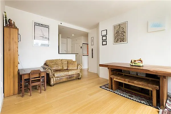 Sold by Bohemia Realty Group | media 10