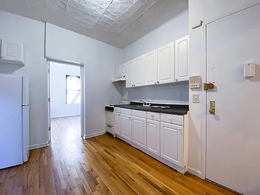 Rented by MAPT Residential LLC | media 2