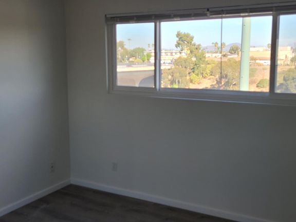 2nd image of 4660 Boundary St #B