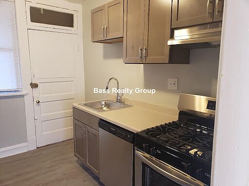 5th image of 7002 N Paulina St #3