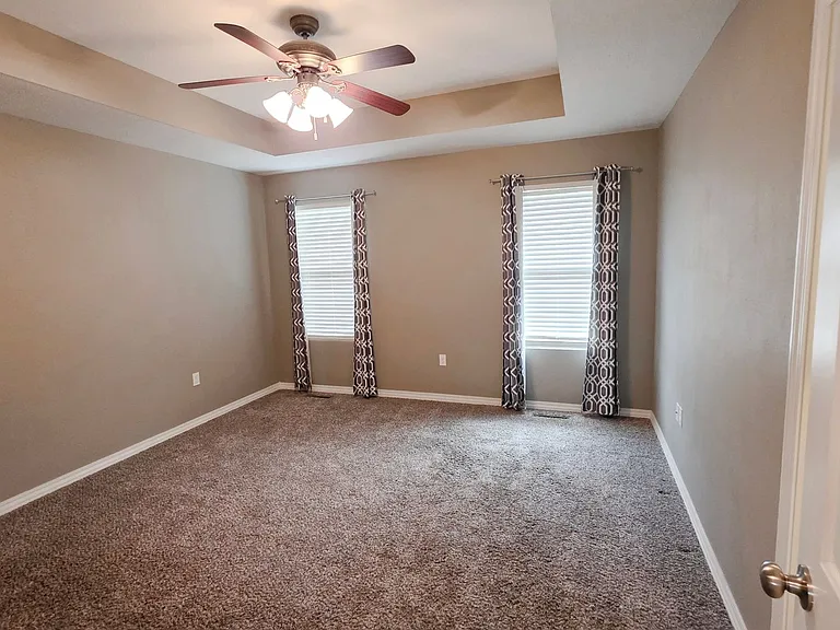 301 W Corsica St — Photo 10