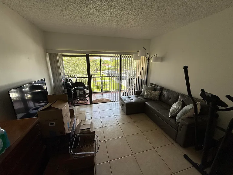 5981 Washington St #207 — Photo 2