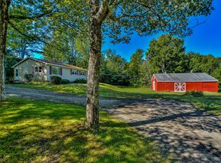 51 Kerns Hill Rd, Manchester, ME 04351