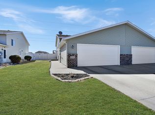 5240 48th Ave S, Fargo, ND