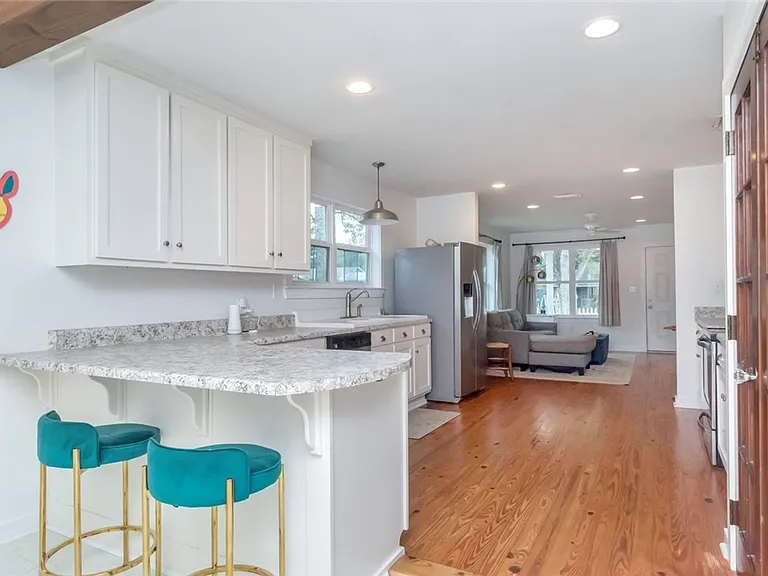 958 Pinemont Dr — Photo 11
