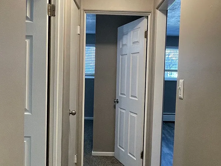 1166 W Lilley Ave — Photo 48