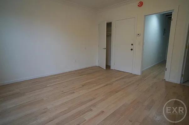 Rented by EXR | media 16