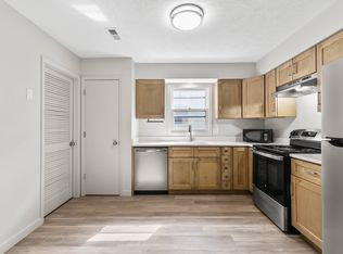 4934 Robin Dr, Omaha, NE 68157