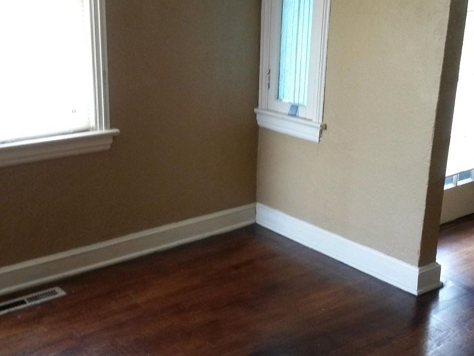 1st image of 7400 Forest Ave