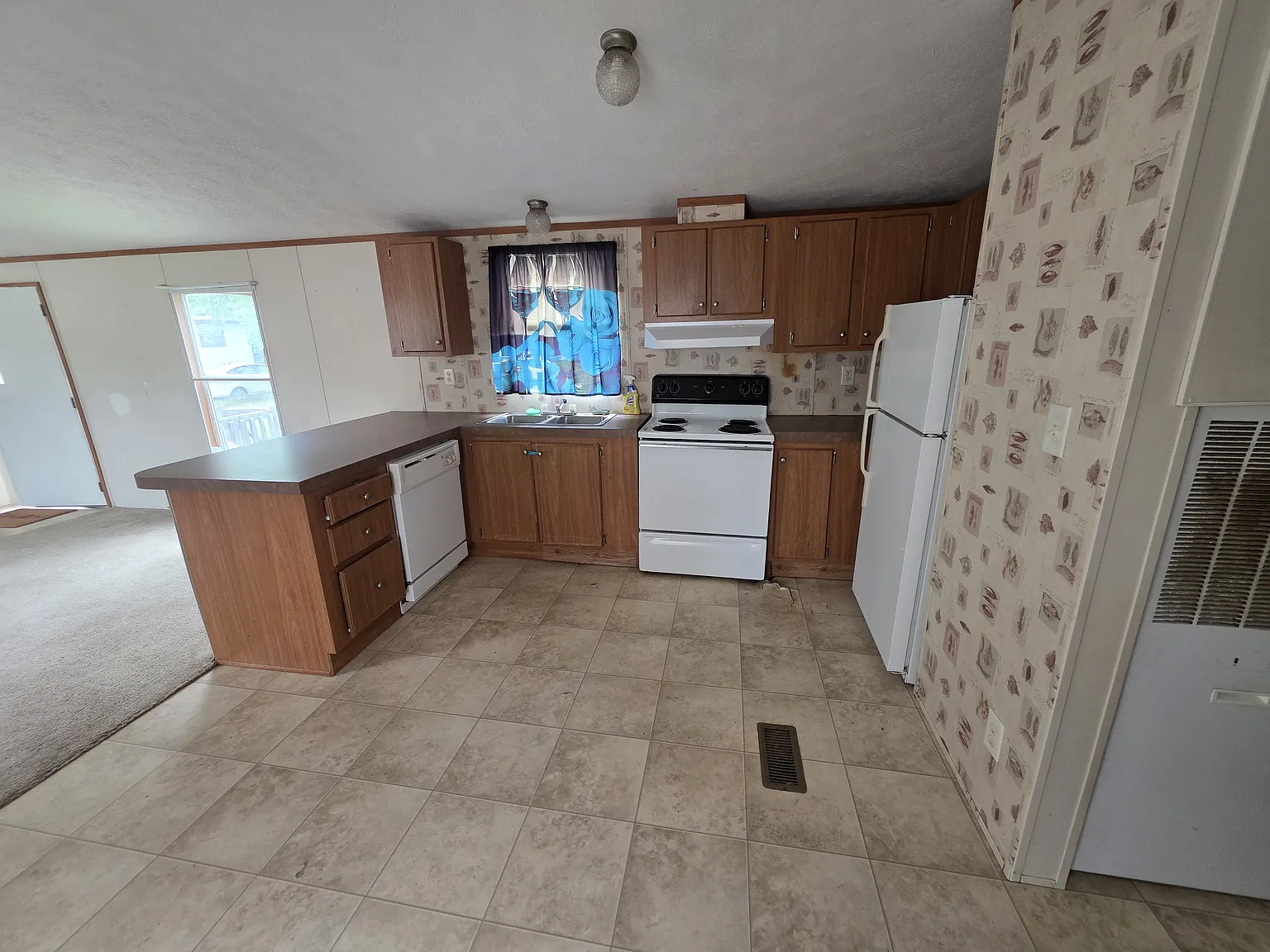 2 bed, 784 sqft, $750 — Photo 3