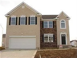 82 Knights Bridge Dr W photo 1