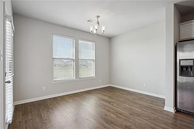 824 Lakeshore Village Dr — Photo 5