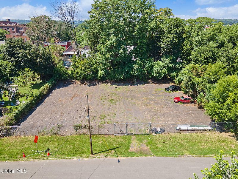2nd image of 11 Orr Street
