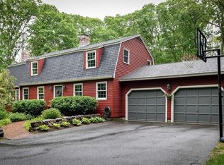 157 Washington St, Sherborn, MA 01770