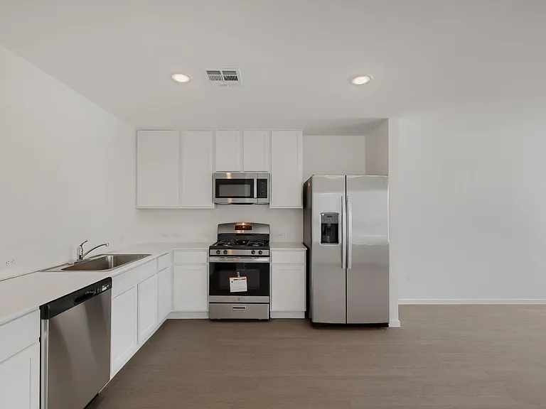 6829 Chert Chase — Photo 5