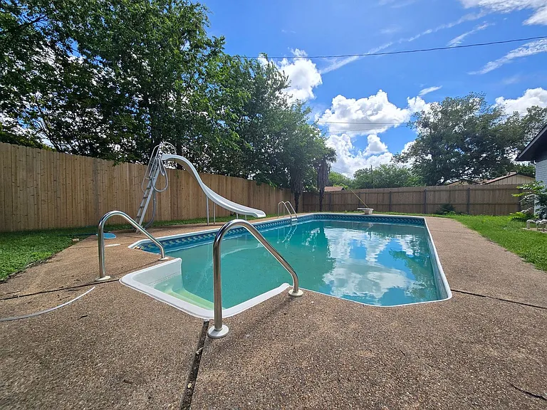 501 W Voelter Ave — Photo 27