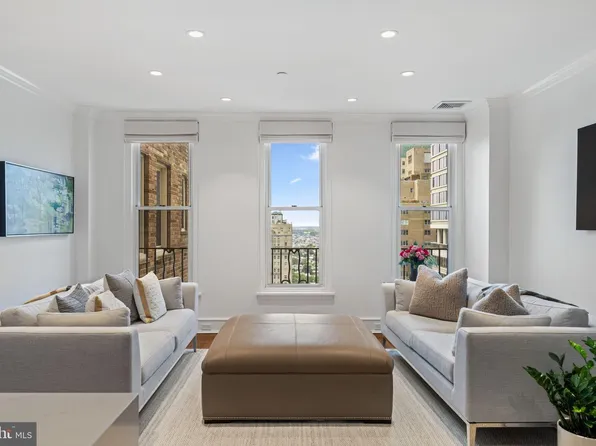 1901 Walnut St APT 20E, Philadelphia, PA 19103